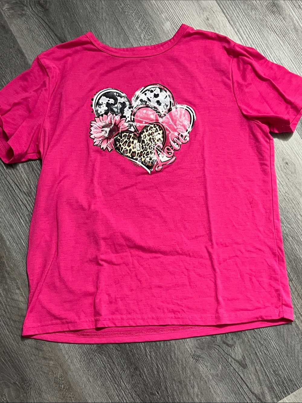 SHEIN Hot Pink Heart Graphic Tee with Leopard Accent